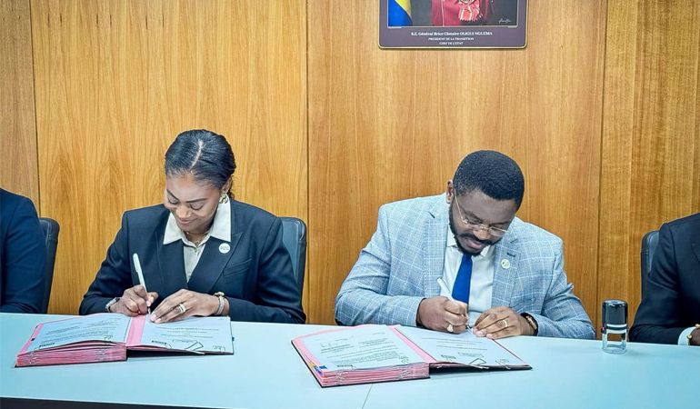 Signature d’une convention entre la BCEG et SAMB’A Assurances : une avancée pour la finance inclusive 